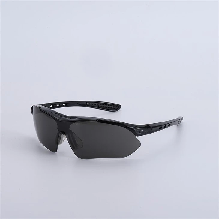 Sporty Wrap Around Safety Glasses Rubber Temple Grip With Side Vents