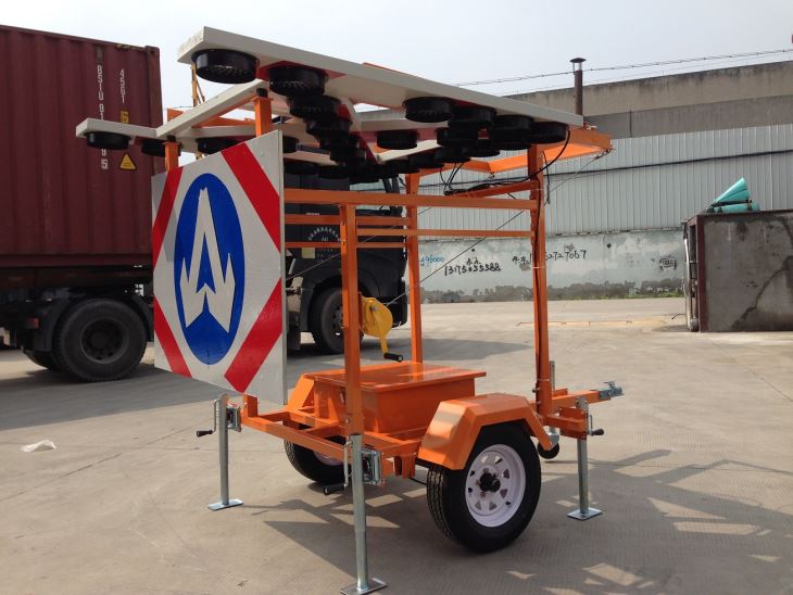 Generator Arrow LED Solar Signal Trailer